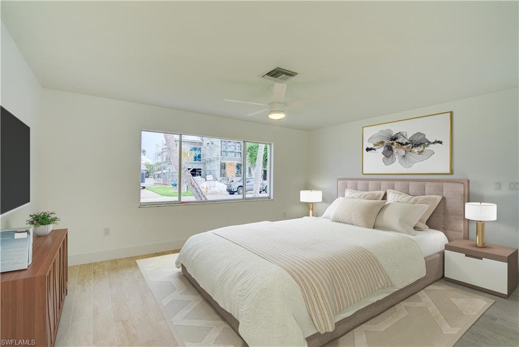 32 Fairview BLVD-18