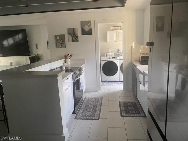 3915 Lotus DR, NAPLES FL 34104-6