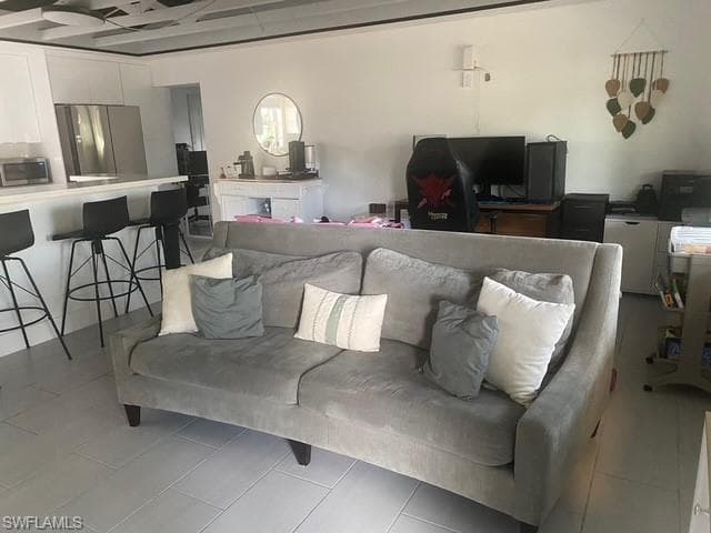 3915 Lotus DR, NAPLES FL 34104-4