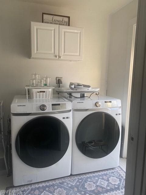 3915 Lotus DR, NAPLES FL 34104-9