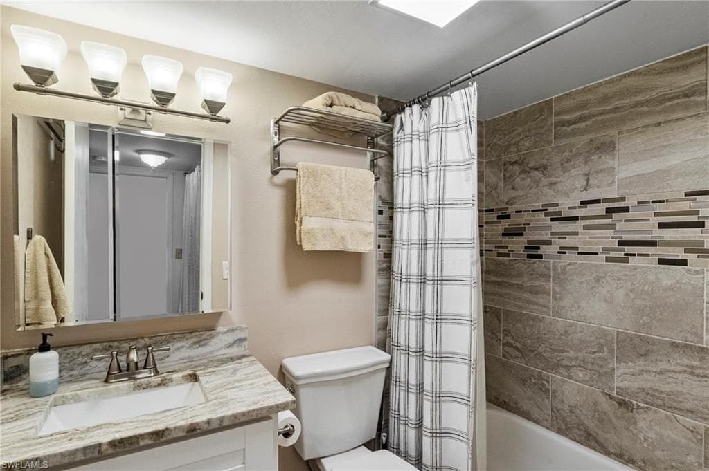 4719 SE 17th PL # 103, CAPE CORAL FL 33904-21