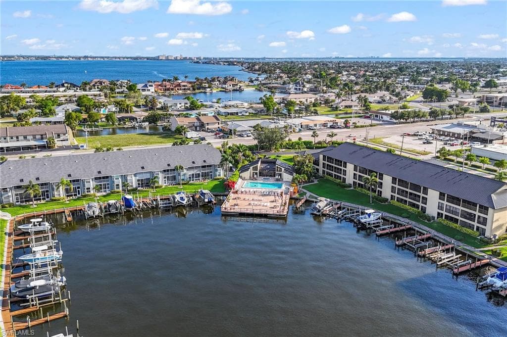 4719 SE 17th PL # 103, CAPE CORAL FL 33904-37