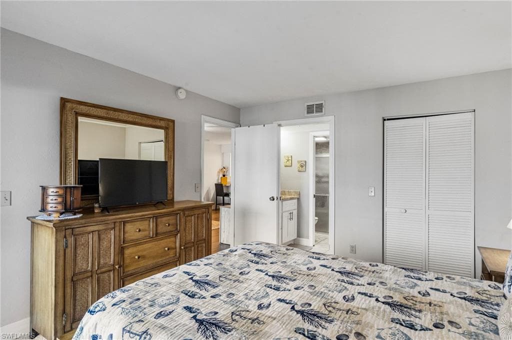 4719 SE 17th PL # 103, CAPE CORAL FL 33904-18