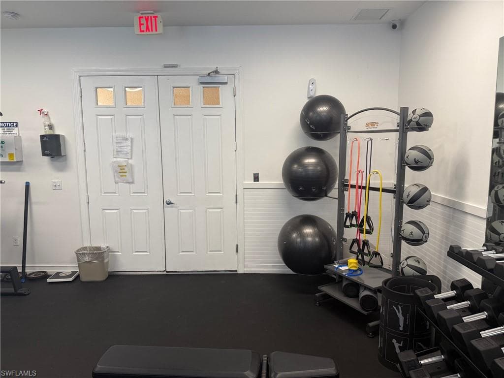 8088 Sanctuary DR # 1, NAPLES FL 34104-35