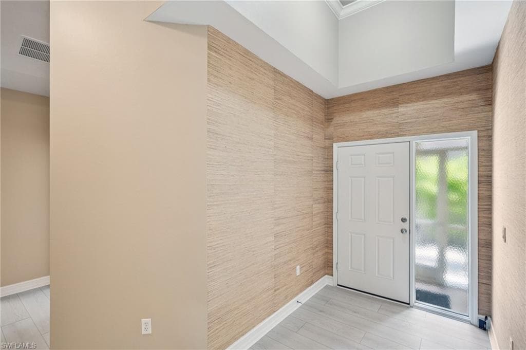 8088 Sanctuary DR # 1, NAPLES FL 34104-17