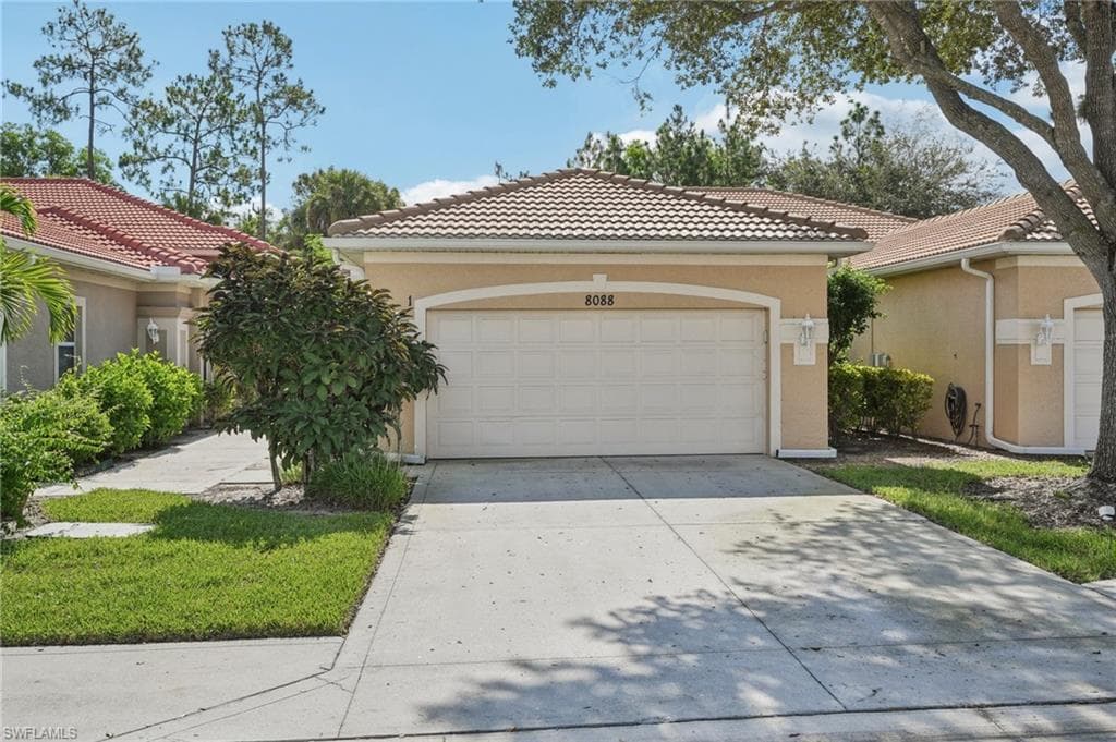 8088 Sanctuary DR # 1, NAPLES FL 34104-30