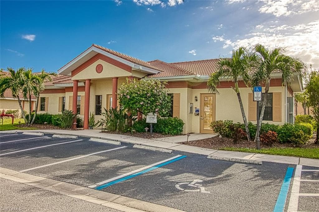 13751 Julias WAY # 414, FORT MYERS FL 33919-26