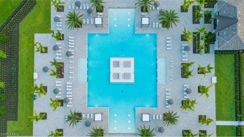 18311 Ridgeline DR, ESTERO FL 33928-21