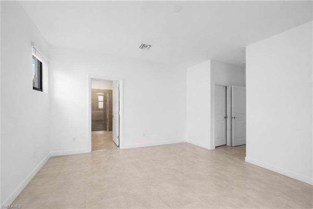 18311 Ridgeline DR, ESTERO FL 33928-6