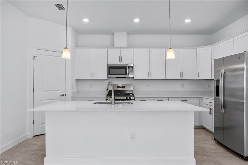 18311 Ridgeline DR, ESTERO FL 33928-2