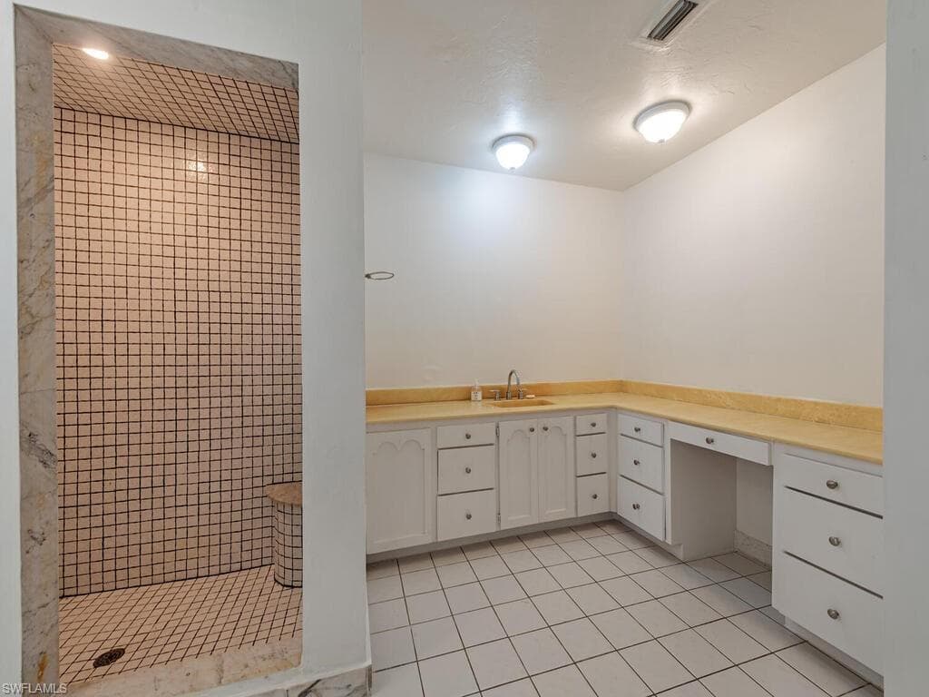 11596 Pawley AVE, BONITA SPRINGS FL 34135-6