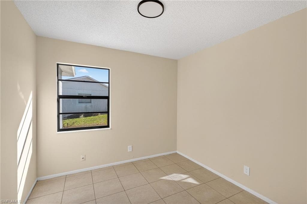 106 Stetson ST, LEHIGH ACRES FL 33936-27