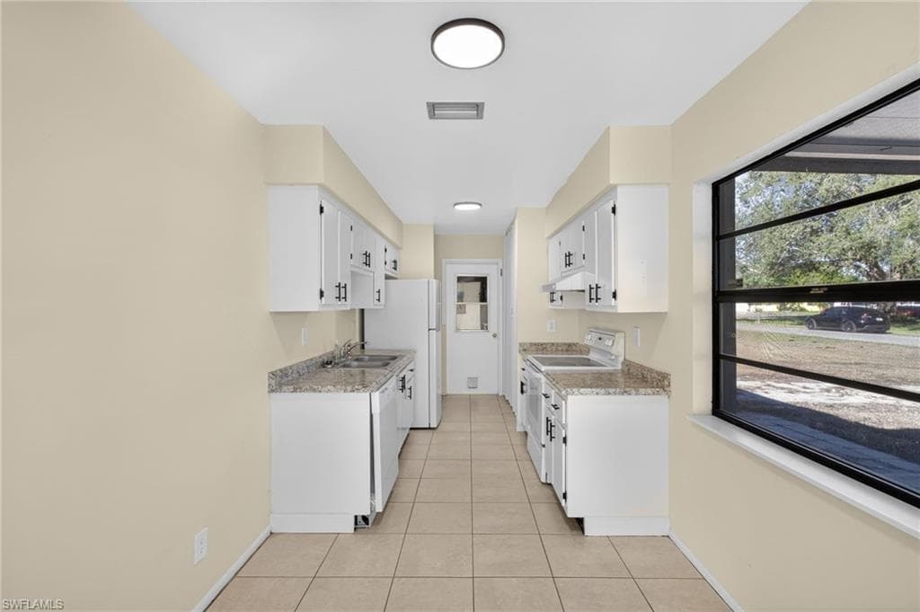 106 Stetson ST, LEHIGH ACRES FL 33936-19