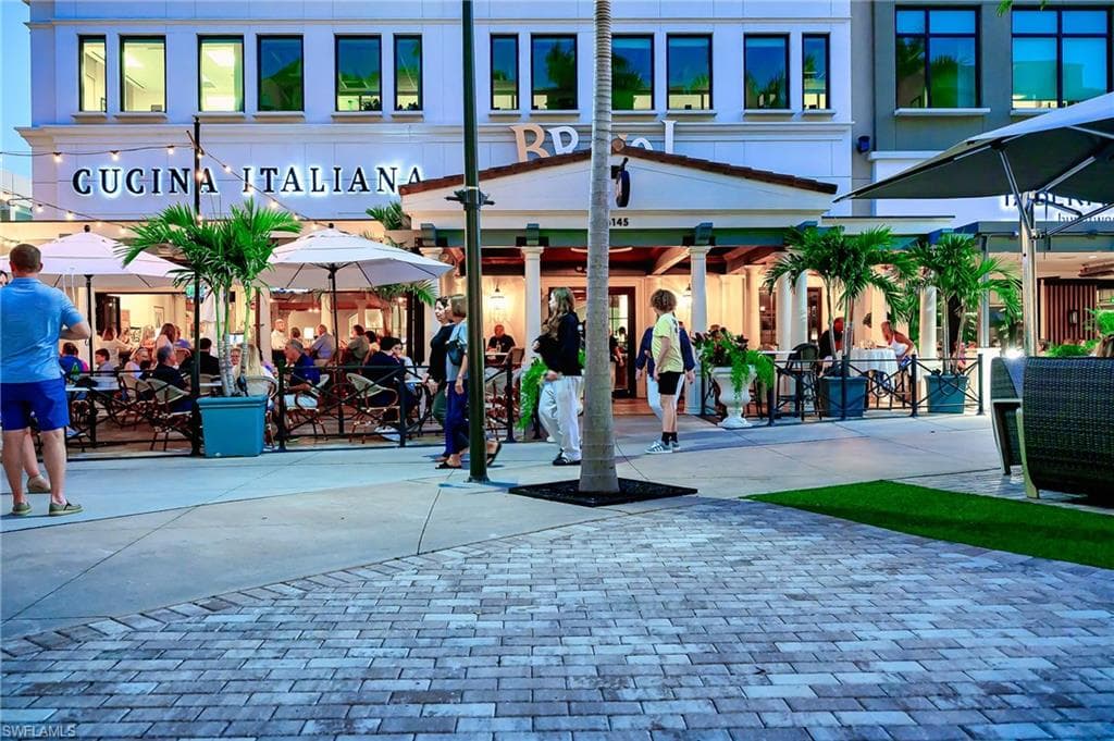 757 101 AVE N, NAPLES FL 34108-26