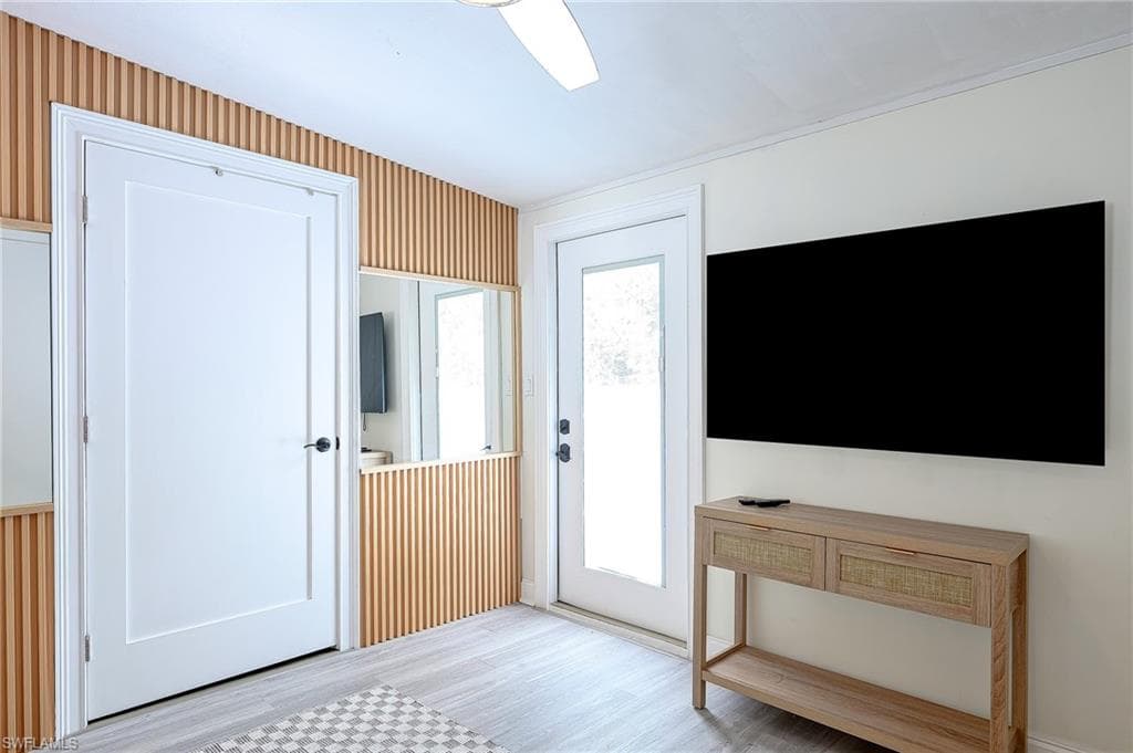 757 101 AVE N, NAPLES FL 34108-16