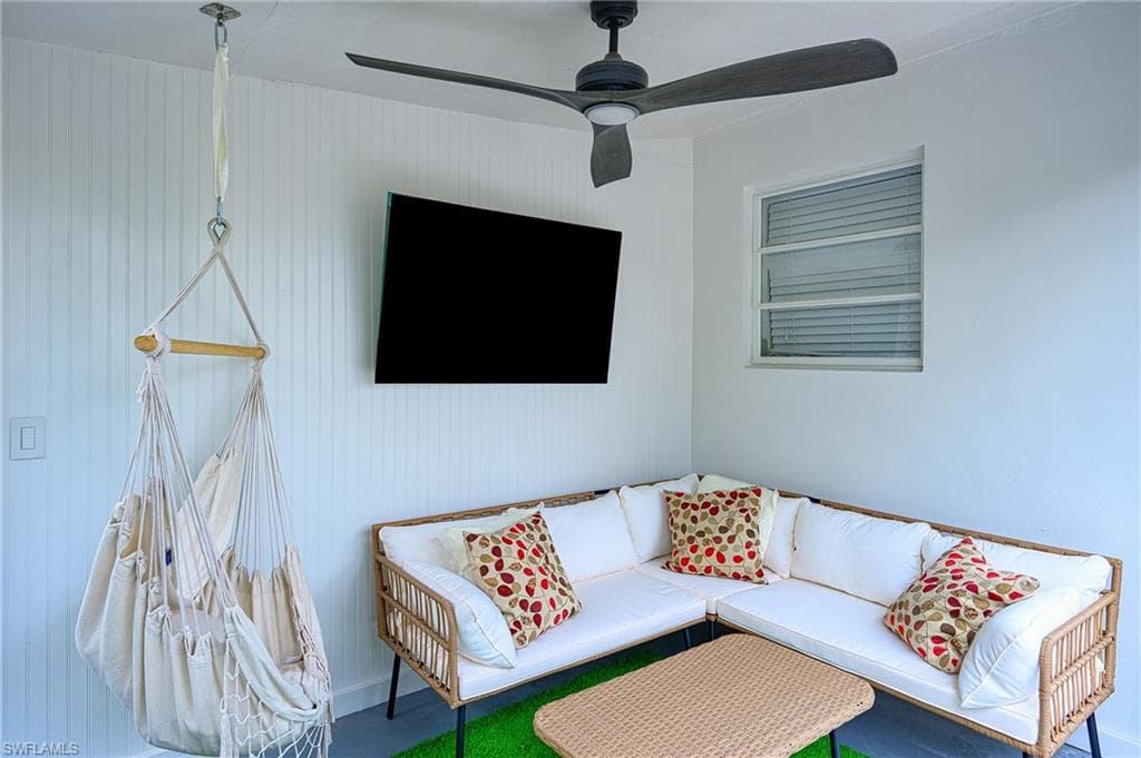 757 101 AVE N, NAPLES FL 34108-23