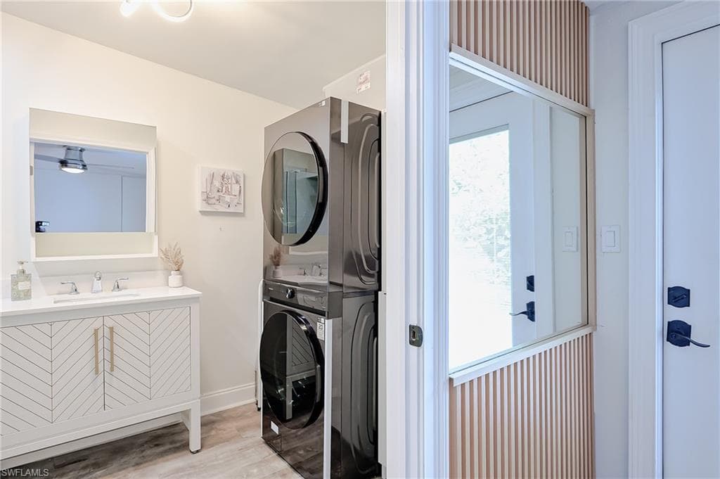 757 101 AVE N, NAPLES FL 34108-14