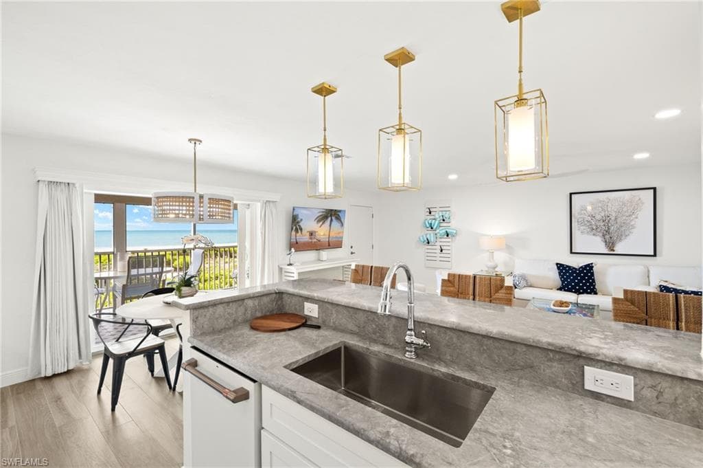 827 E Gulf DR # C6, SANIBEL FL 33957-12