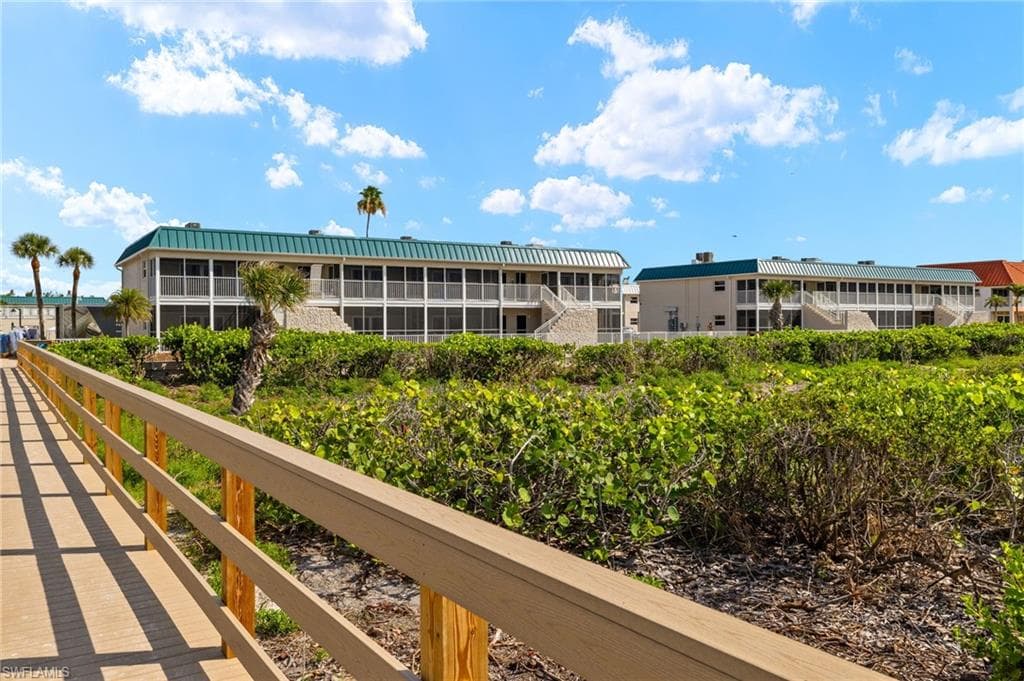 827 E Gulf DR # C6, SANIBEL FL 33957-33