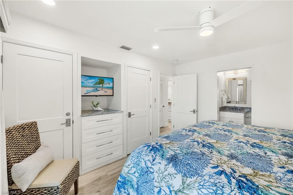 827 E Gulf DR # C6, SANIBEL FL 33957-17
