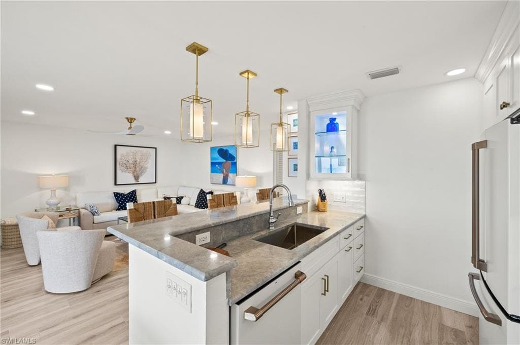 827 E Gulf DR # C6, SANIBEL FL 33957-10