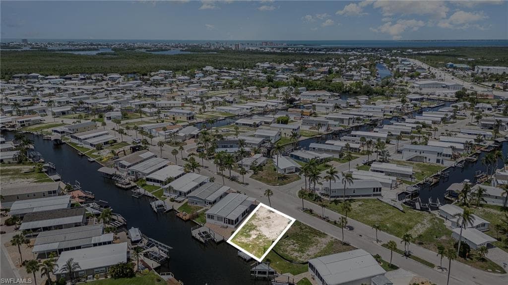 17561 Stevens BLVD-10