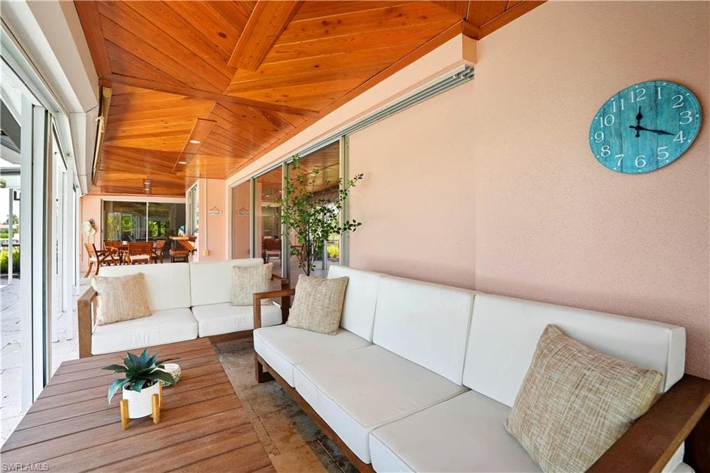 3332 SE 19th AVE, CAPE CORAL FL 33904-37