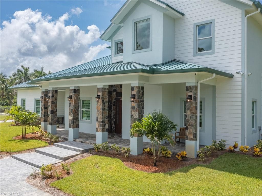 256 Price ST, NAPLES FL 34113-1