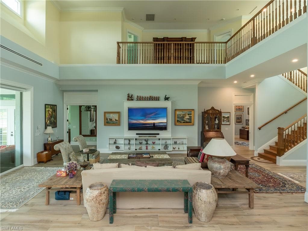 256 Price ST, NAPLES FL 34113-7