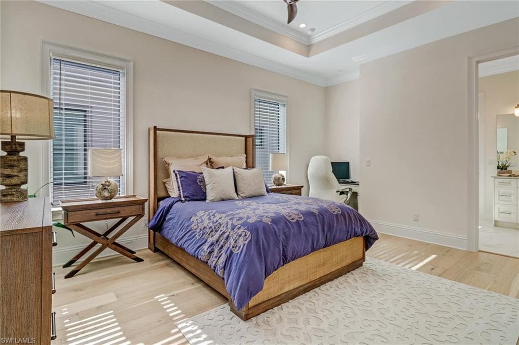 2875 Coco Lakes DR, NAPLES FL 34105-17