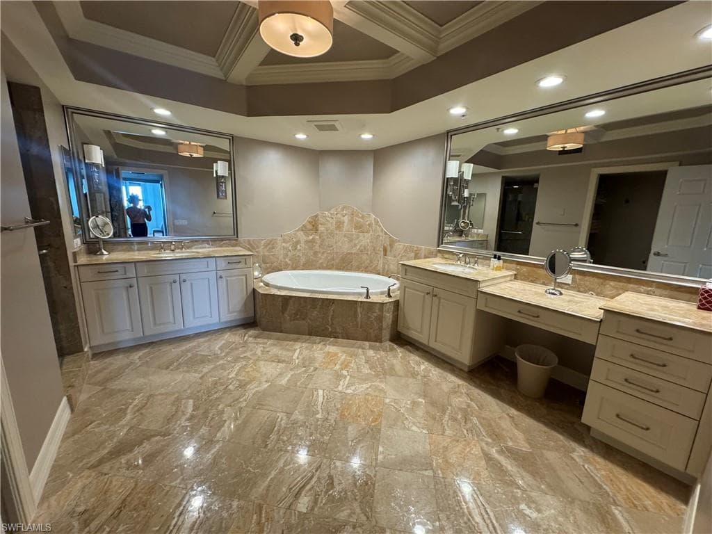 7575 Pelican Bay BLVD # 505, NAPLES FL 34108-5