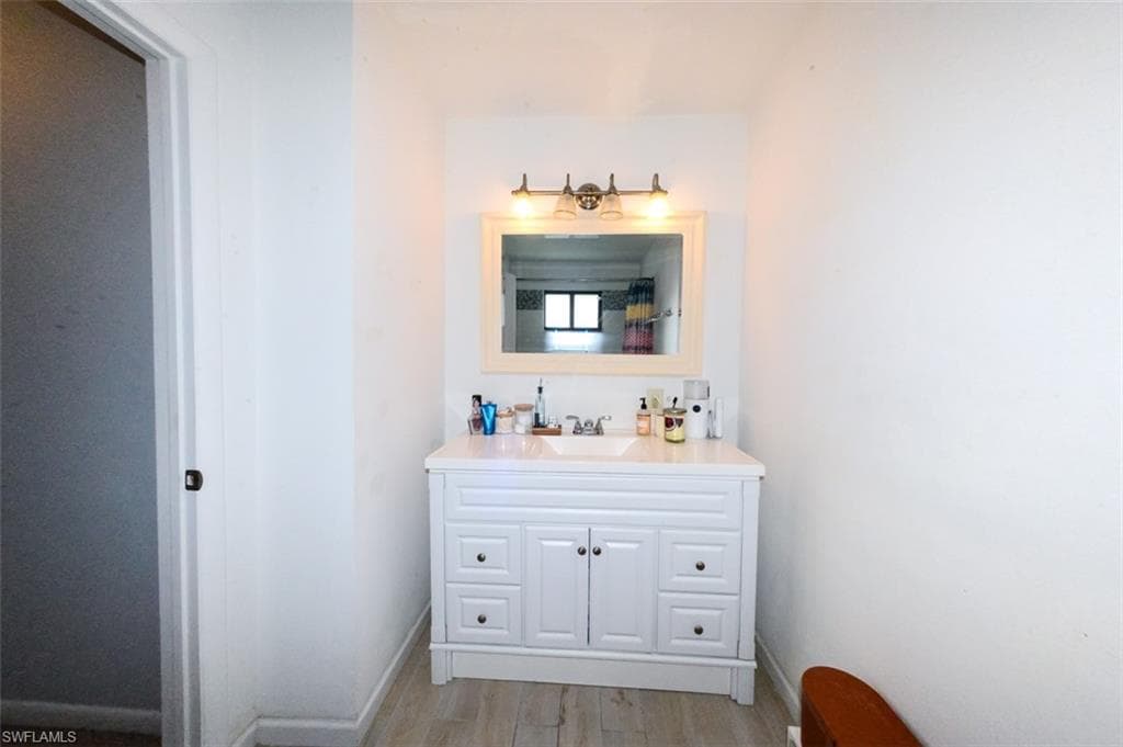 12964 Meadowood CT, FORT MYERS FL 33919-42