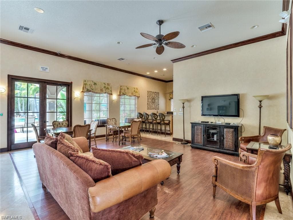 8531 Violeta ST # 203, ESTERO FL 34135-27