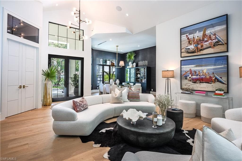 681 Katemore LN, NAPLES FL 34108-6