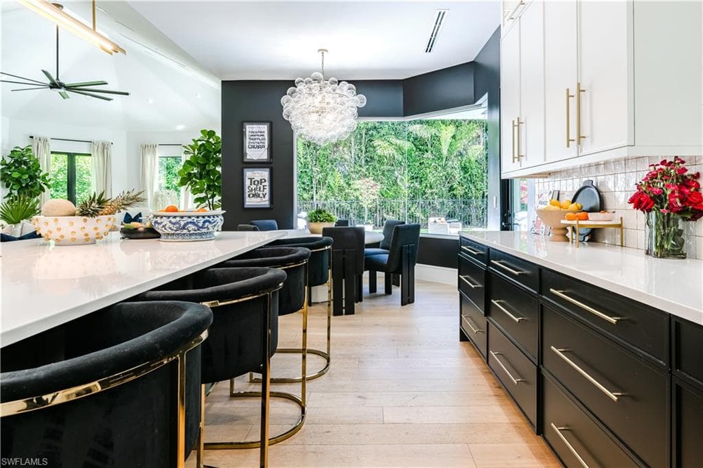 681 Katemore LN, NAPLES FL 34108-9