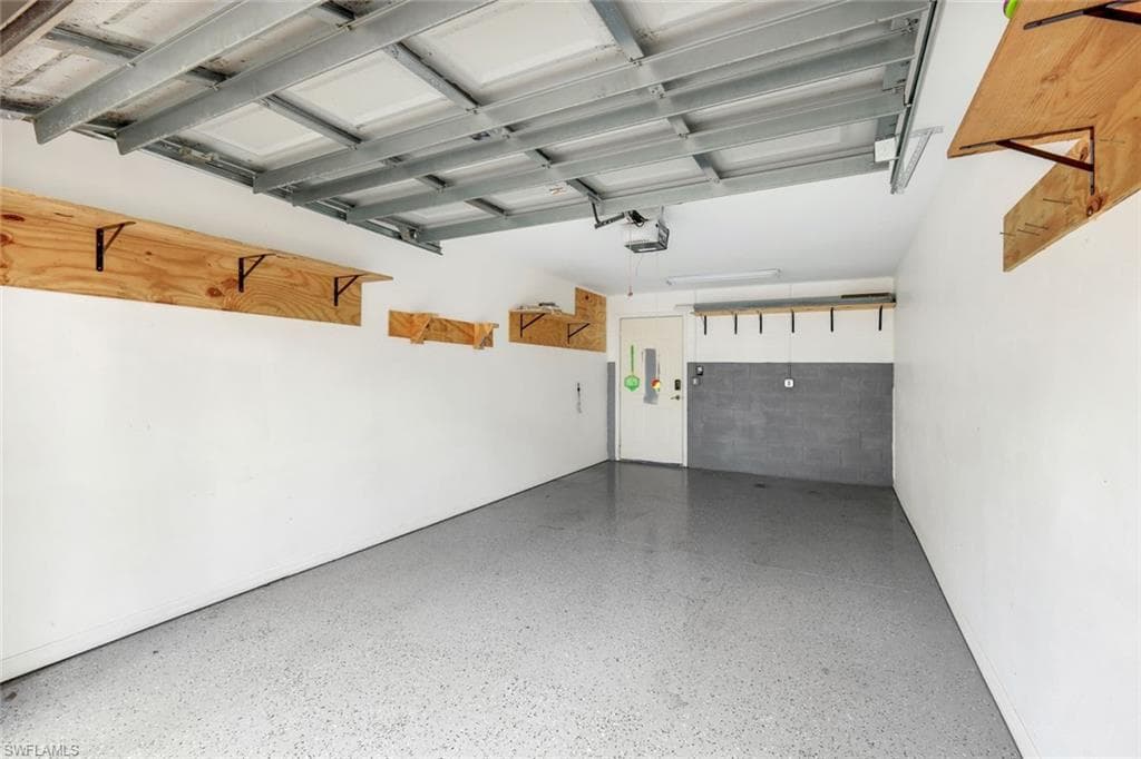 1089 Winding Pines CIR # 106, CAPE CORAL FL 33909-19