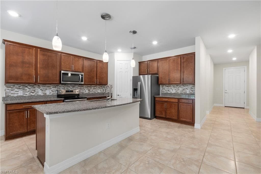 3322 Hampton BLVD, ALVA FL 33920-5