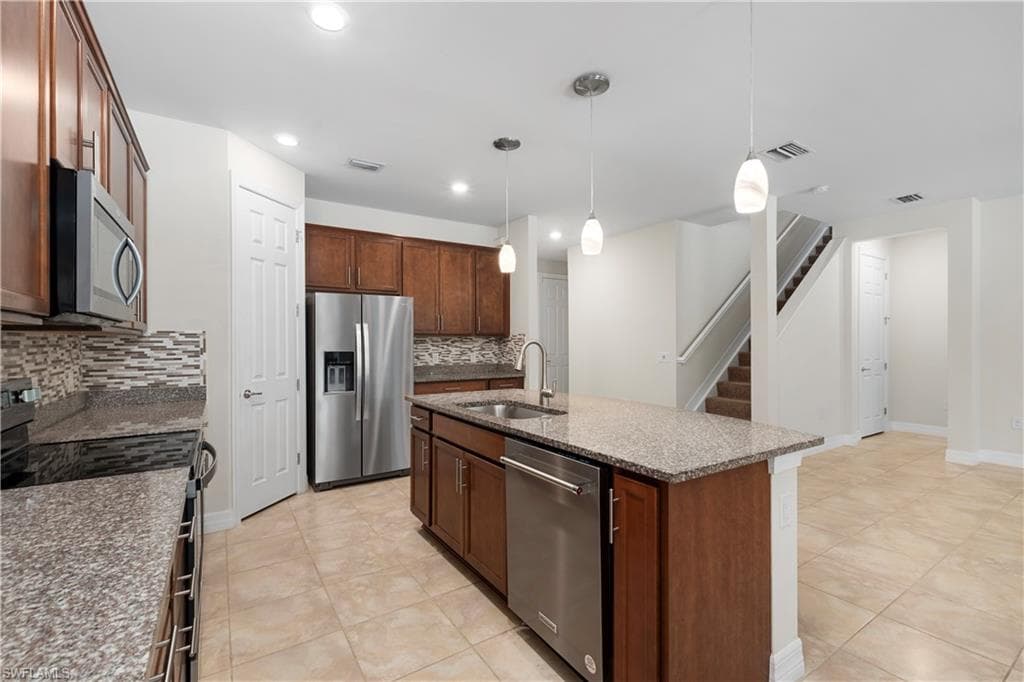 3322 Hampton BLVD, ALVA FL 33920-7