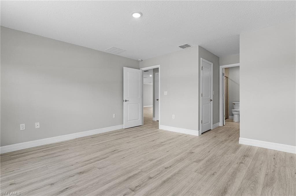 337 Woodburn DR, LEHIGH ACRES FL 33972-13