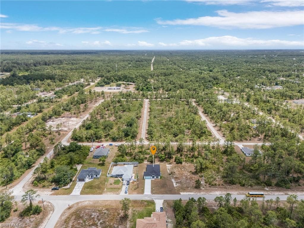 337 Woodburn DR, LEHIGH ACRES FL 33972-24