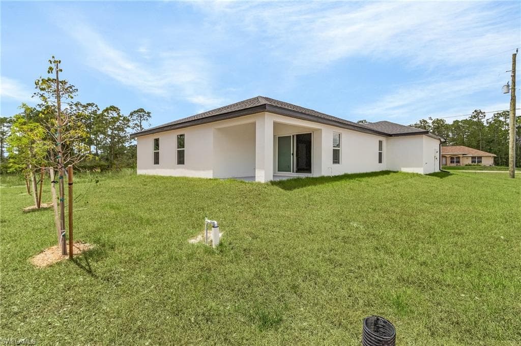 337 Woodburn DR, LEHIGH ACRES FL 33972-20