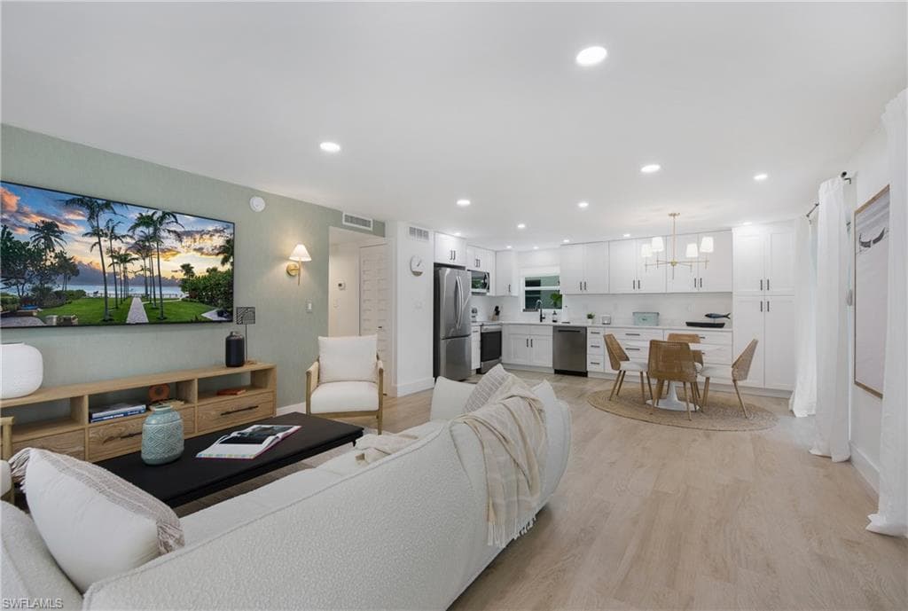 1549 Sandpiper ST # 89, NAPLES FL 34102-2