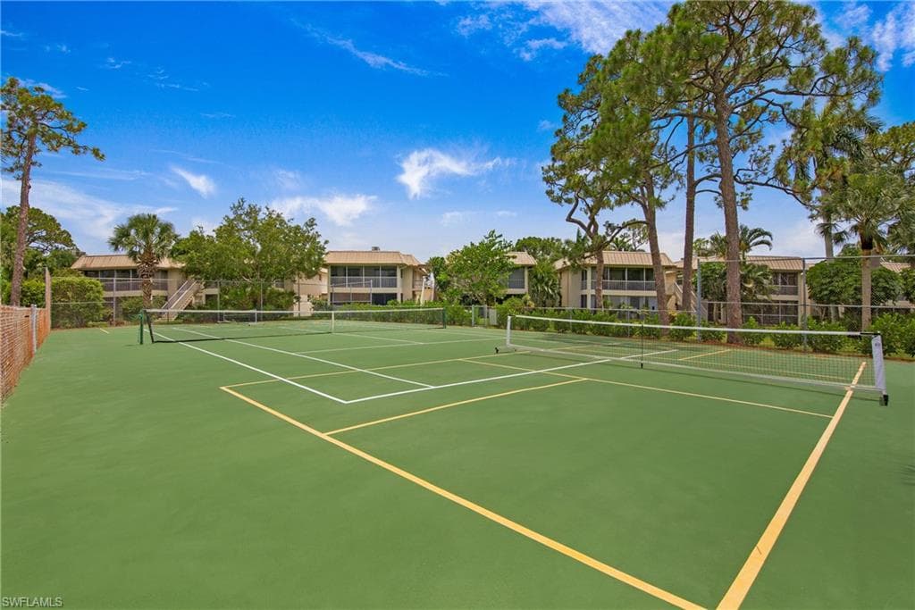 1549 Sandpiper ST # 89, NAPLES FL 34102-23