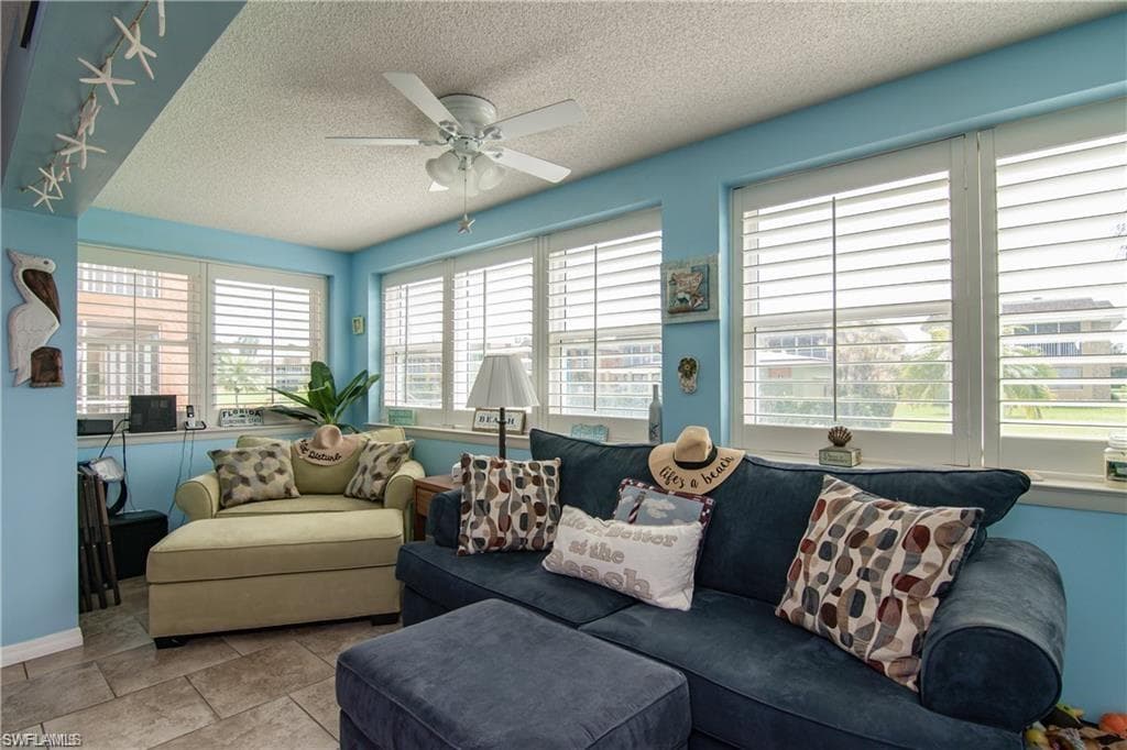 1400 Pompei LN # 21, NAPLES FL 34103-5