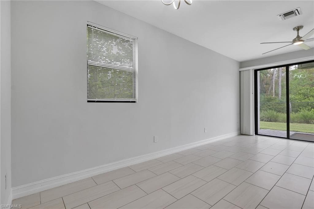 7501 Carnegie WAY, NAPLES FL 34119-12