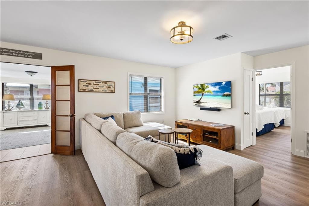 250 Ohio AVE, FORT MYERS BEACH FL 33931-10