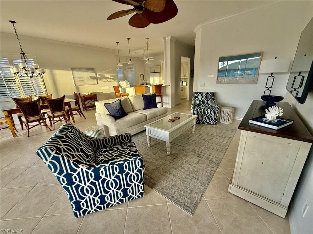 5095 Yacht Harbor DR # 203, NAPLES FL 34112-6