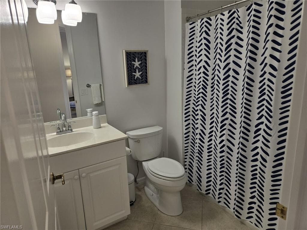 5095 Yacht Harbor DR # 203, NAPLES FL 34112-9