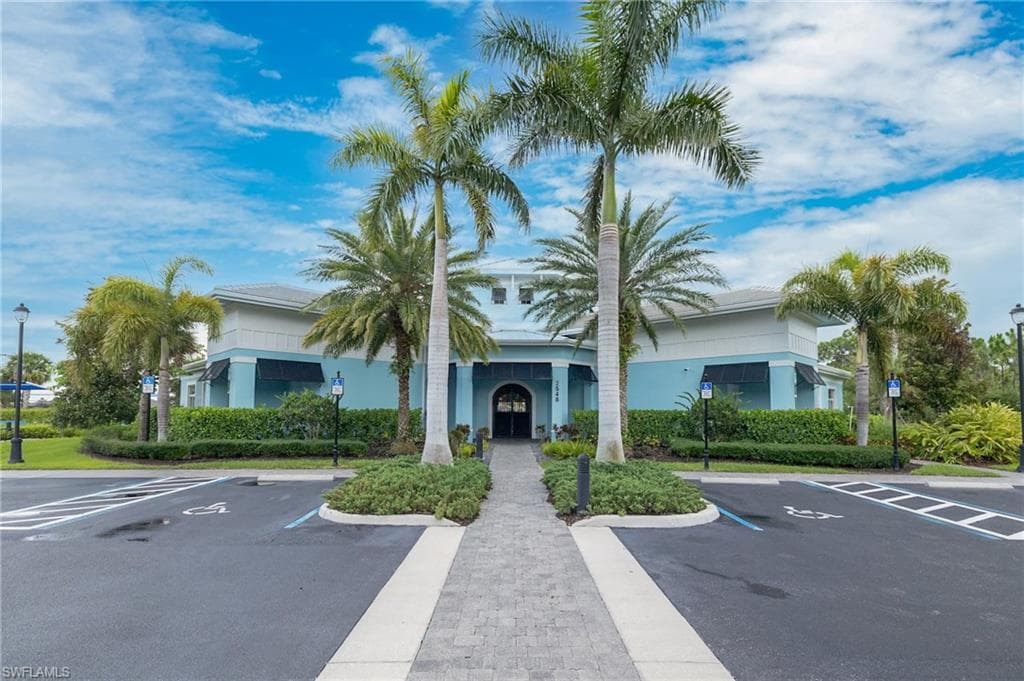 3289 Baravaldo CIR, CAPE CORAL FL 33909-19