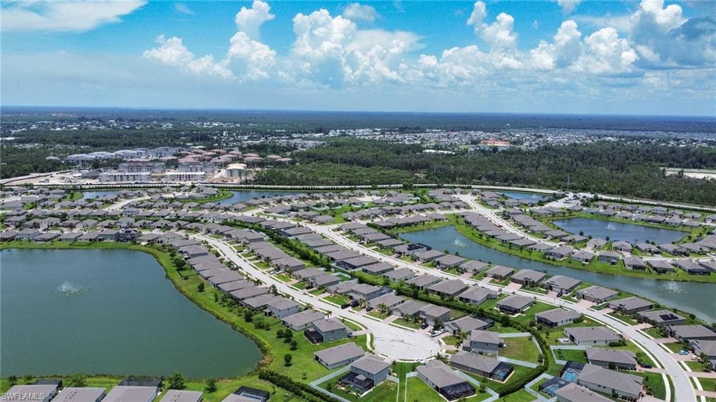 3289 Baravaldo CIR, CAPE CORAL FL 33909-17